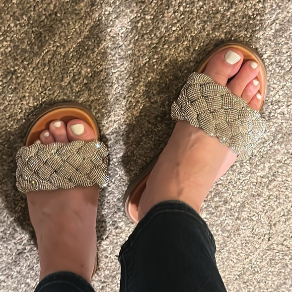 🤪SOLD 🤪Steve Madden Rhinestone Sandal Size 6 - Picture 12 of 13